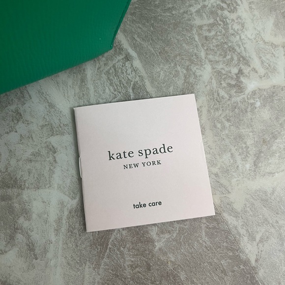Kate Spade Vibrant Green Tote - Picture 13 of 13